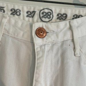 Earnest Sewn White Jean Size 28